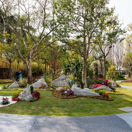 學府路南街心花園